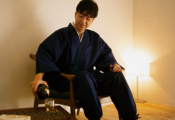 作務衣とウイスキー、お酒